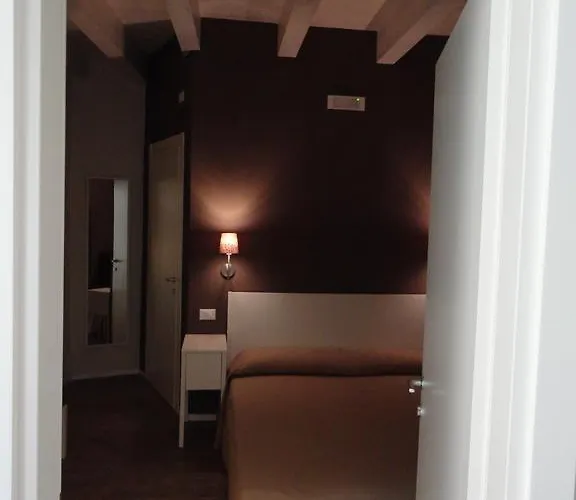 Il Giglio Casa Nocleg ze śniadaniem 3*